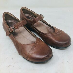 Dansko Brown Leather Mary Jane shoes